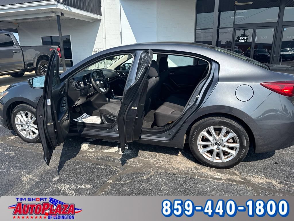 Used 2016 MAZDA MAZDA3 i Sport w/ Preferred Equipment Package FWD image 14