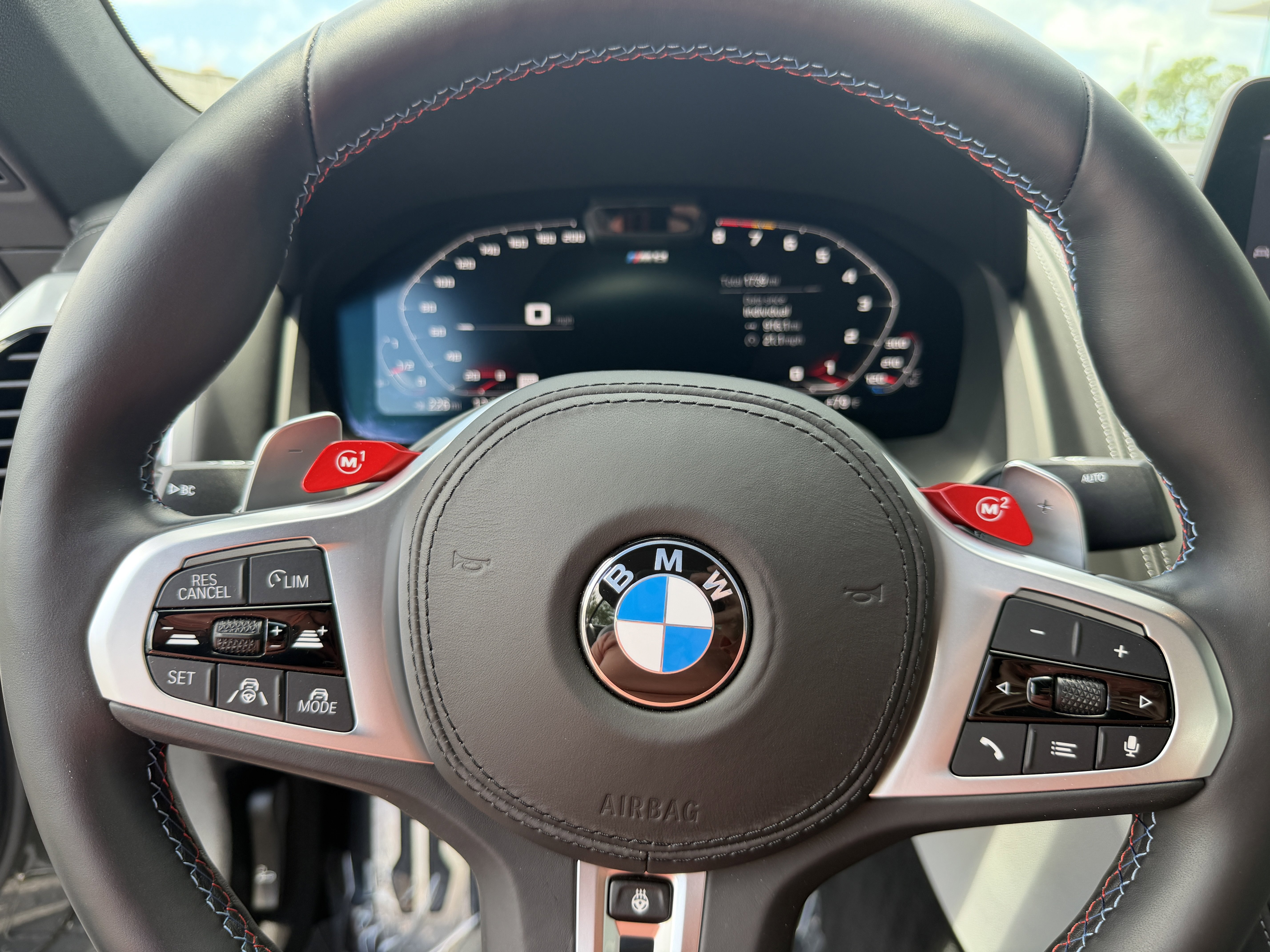Used 2025 BMW M8 Competition AWD/4WD image 34