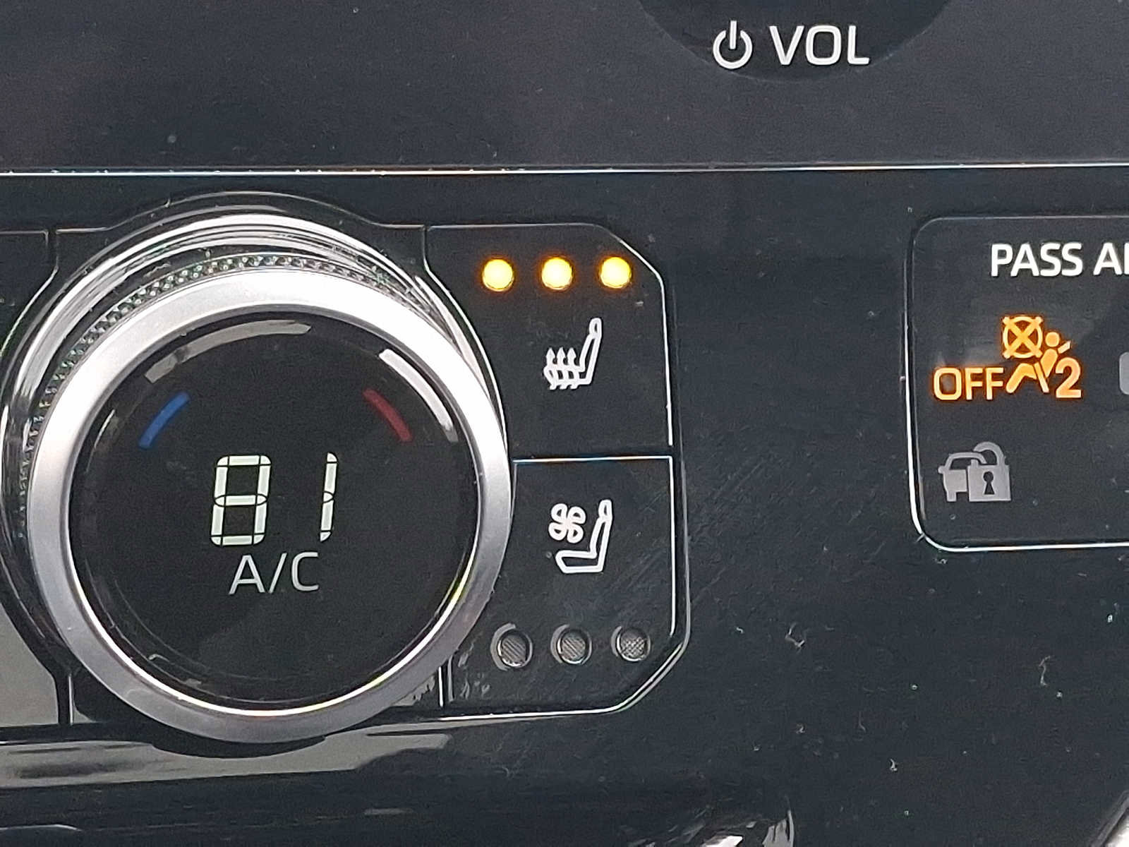 Used 2024 Toyota Highlander Platinum image 24