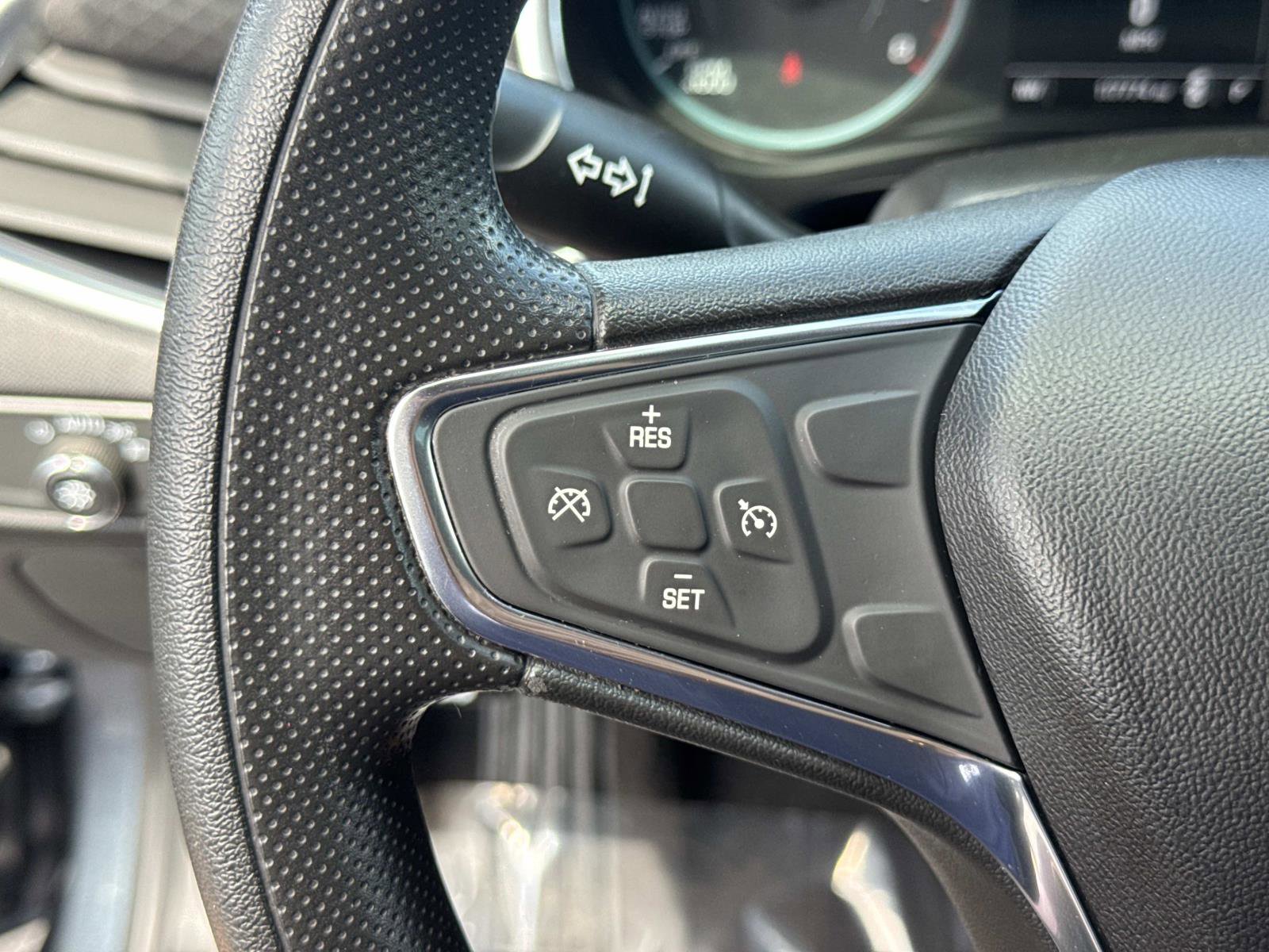 Used 2019 Chevrolet Malibu LT image 11