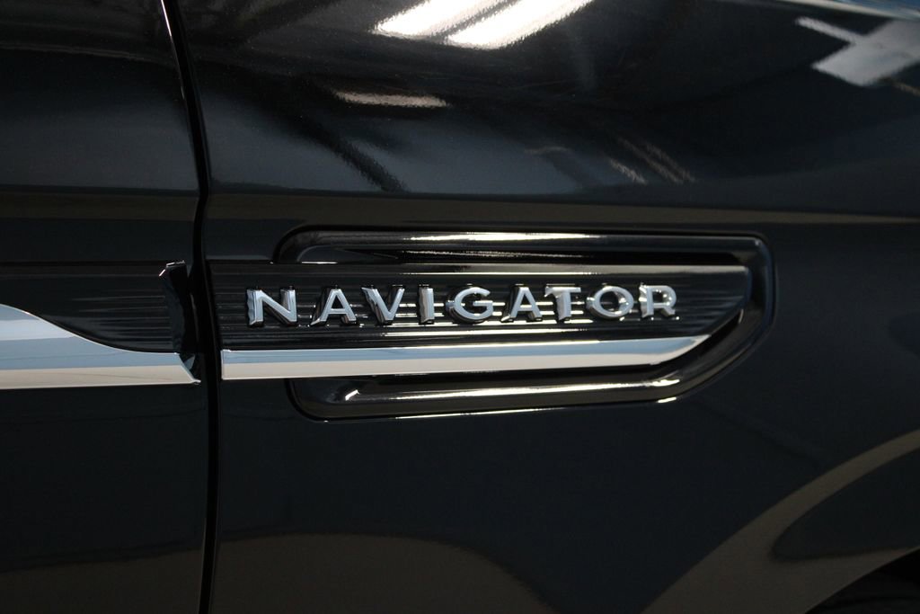 Used 2024 Lincoln Navigator L Reserve image 41