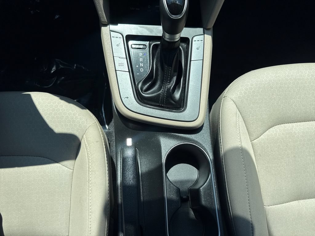 Used 2017 Hyundai Elantra Value Edition w/ Cargo Package FWD image 23