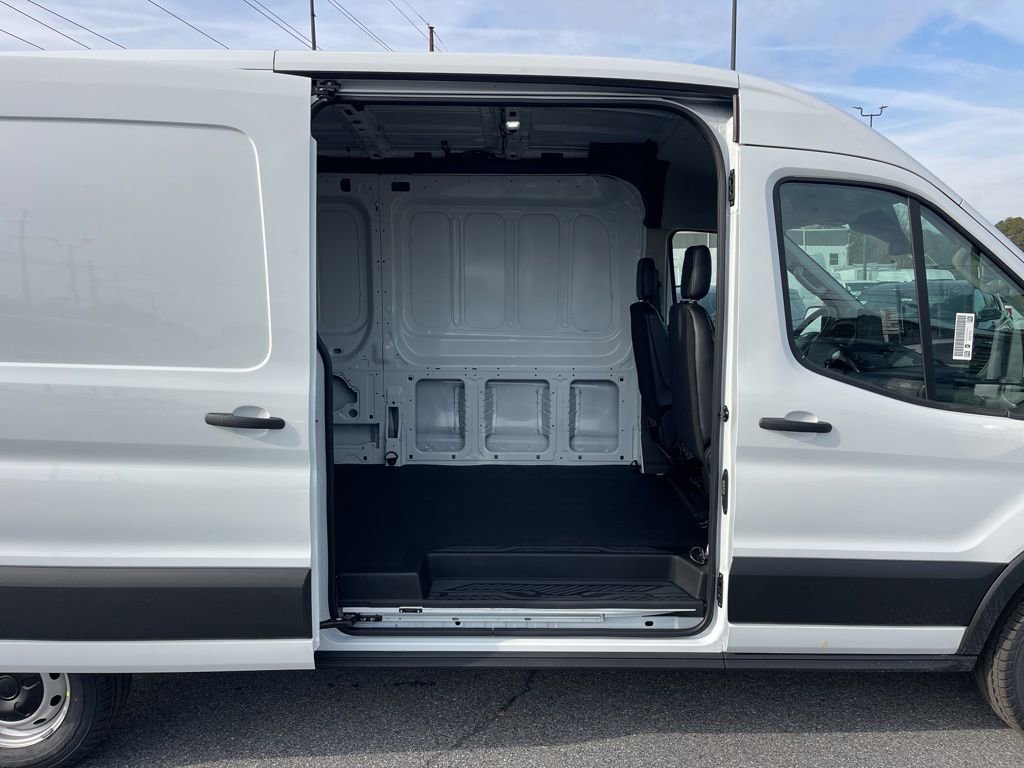 New 2026 Ford Transit 250 148 Medium Roof image 6