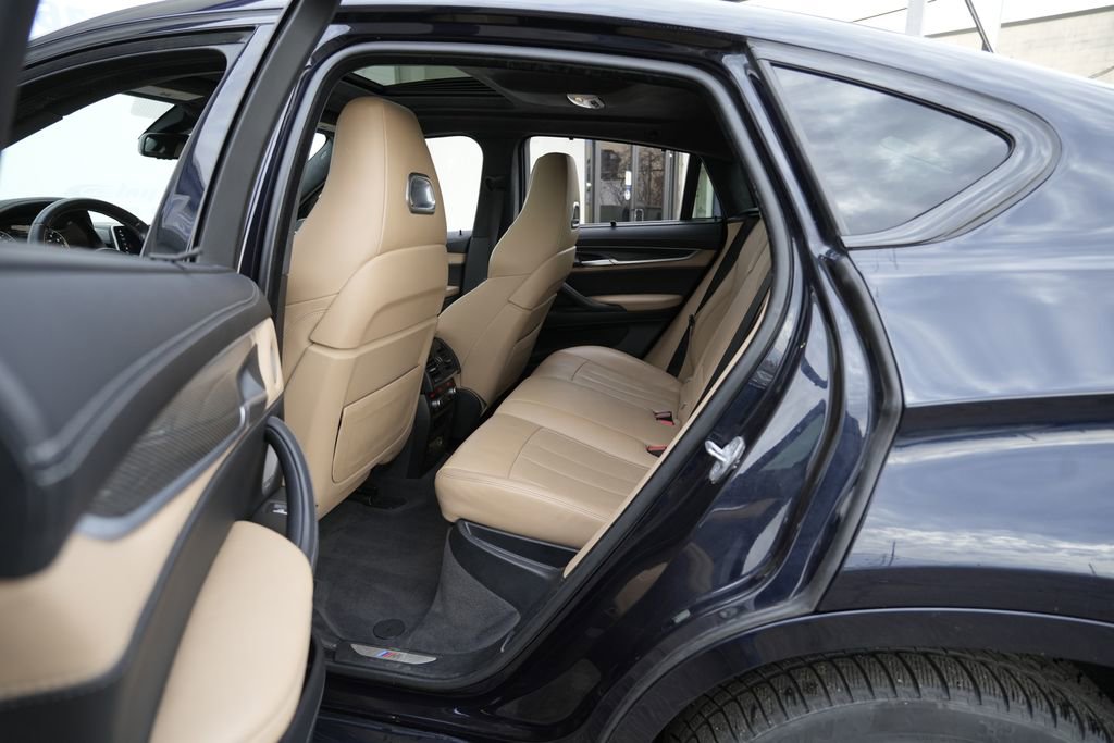 Used 2019 BMW X6 M image 30