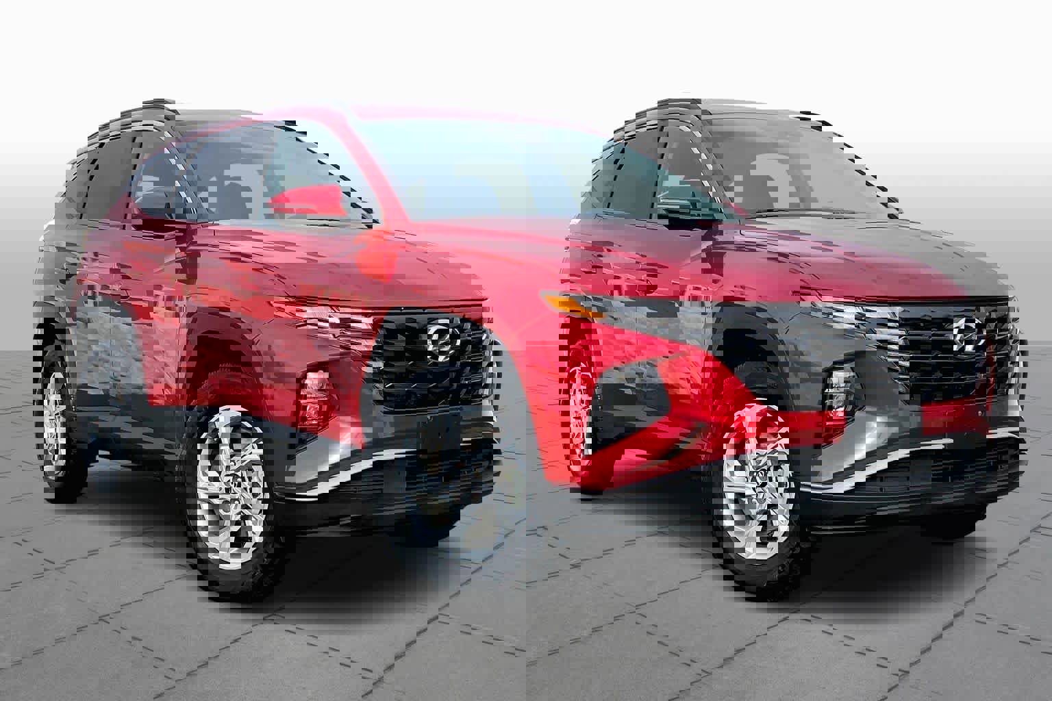 Used 2022 Hyundai Tucson SEL w/ Cargo Package image 3