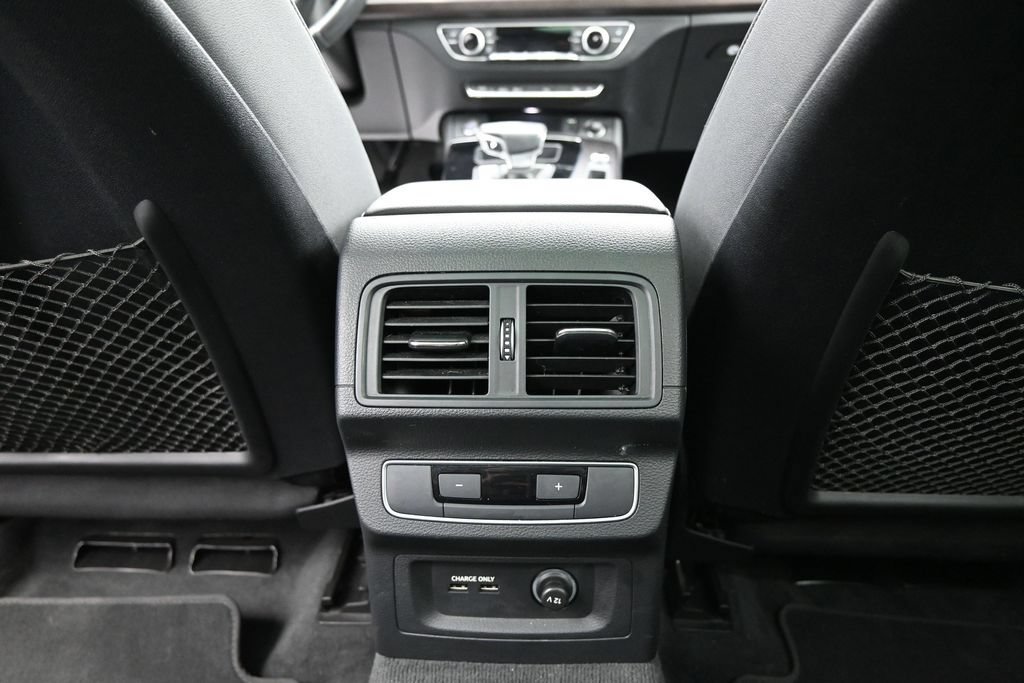 Used 2022 Audi Q5 2.0T Premium w/ Convenience Package AWD/4WD image 25