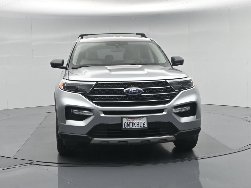 Certified 2021 Ford Explorer XLT w/ Equipment Group 202A AWD/4WD image 60