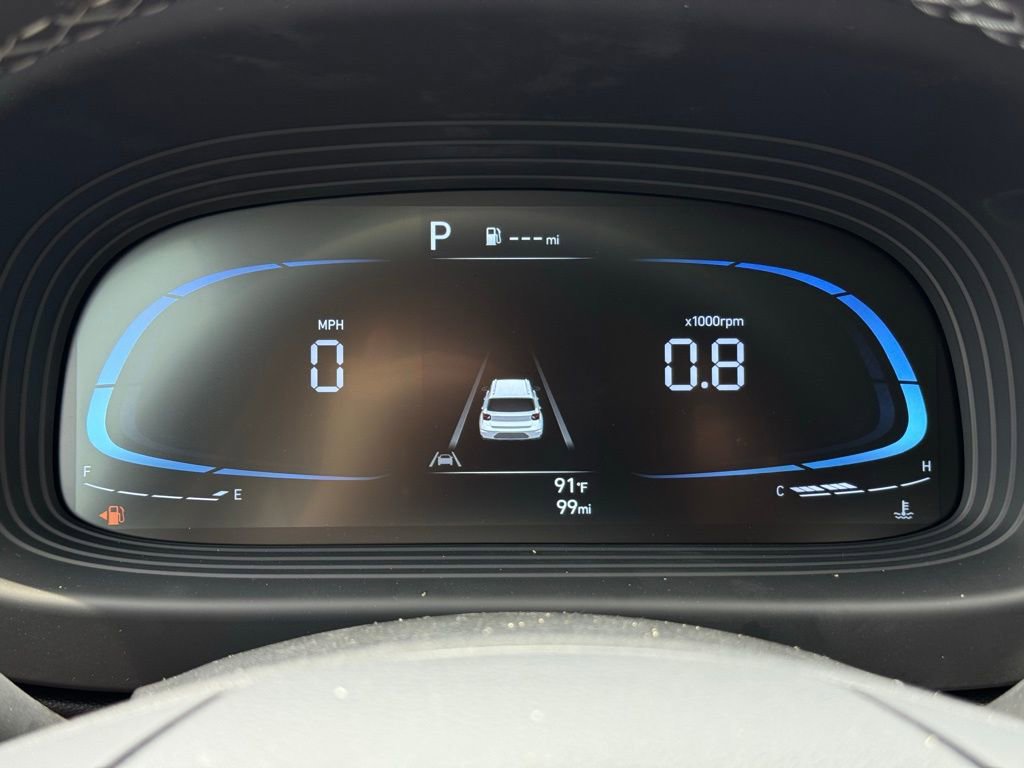 Used 2025 Hyundai Venue SEL image 24