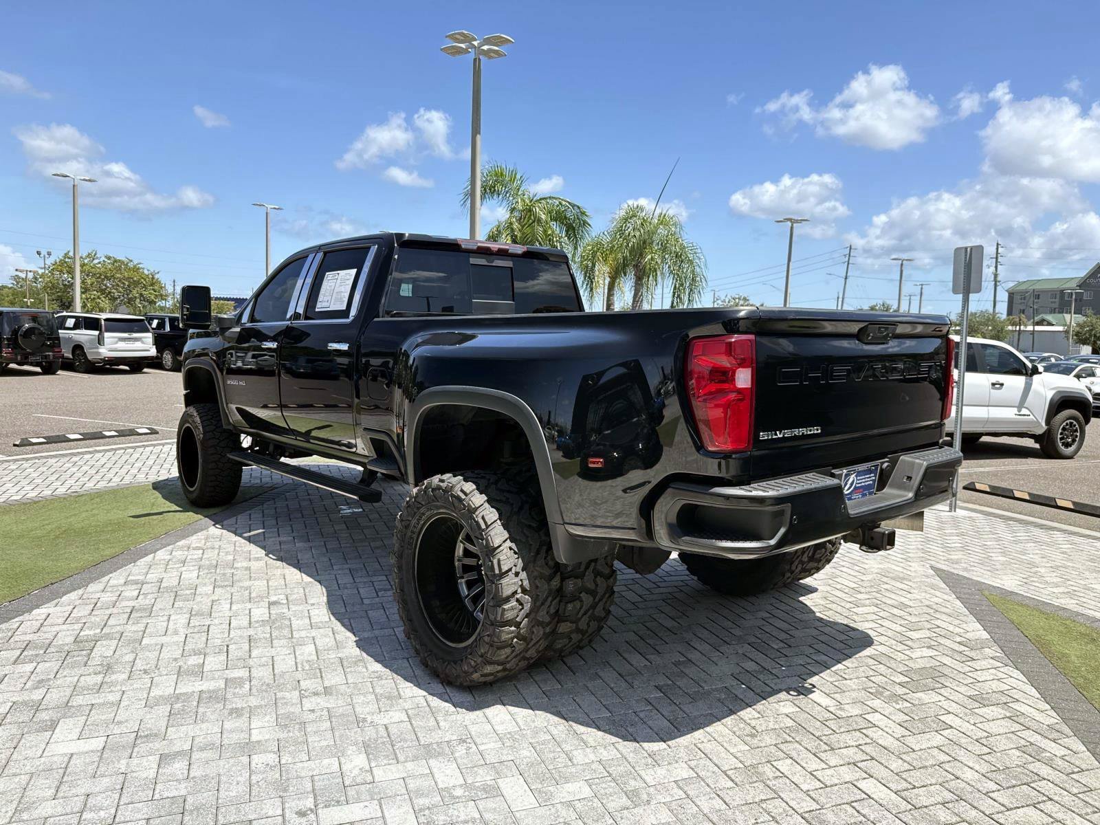 Used 2021 Chevrolet Silverado 3500 High Country AWD/4WD image 4
