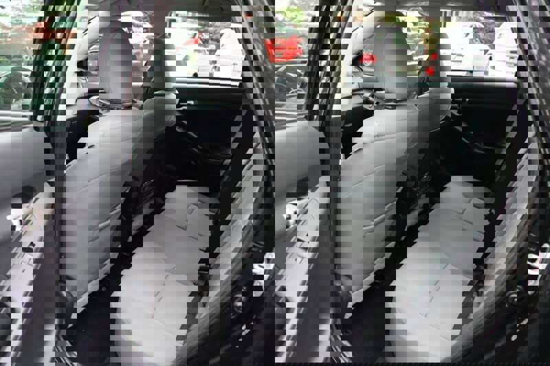 Used 2009 Toyota Matrix S image 15