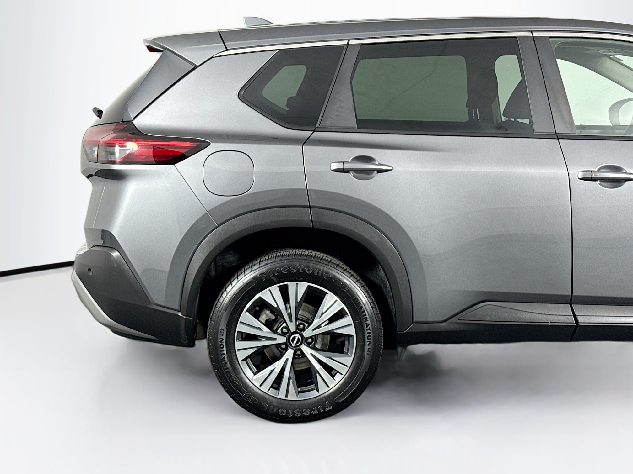 Used 2023 Nissan Rogue SV AWD/4WD image 45