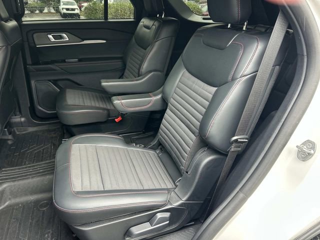 Certified 2025 Ford Explorer ST-Line AWD/4WD image 22