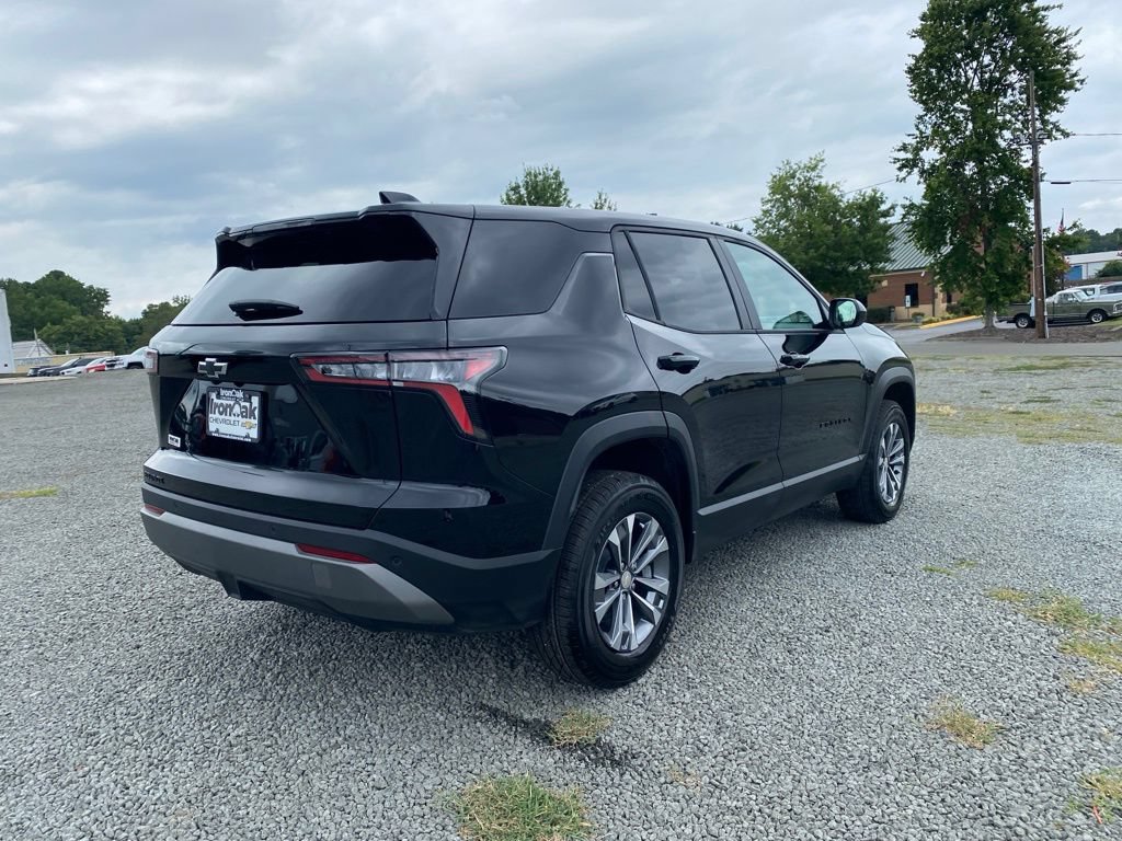 New 2026 Chevrolet Equinox LT w/ Convenience Package II FWD image 3