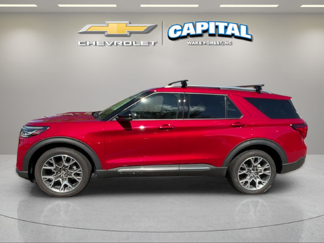 Used 2025 Ford Explorer Platinum w/ Ultimate Package AWD/4WD image 2