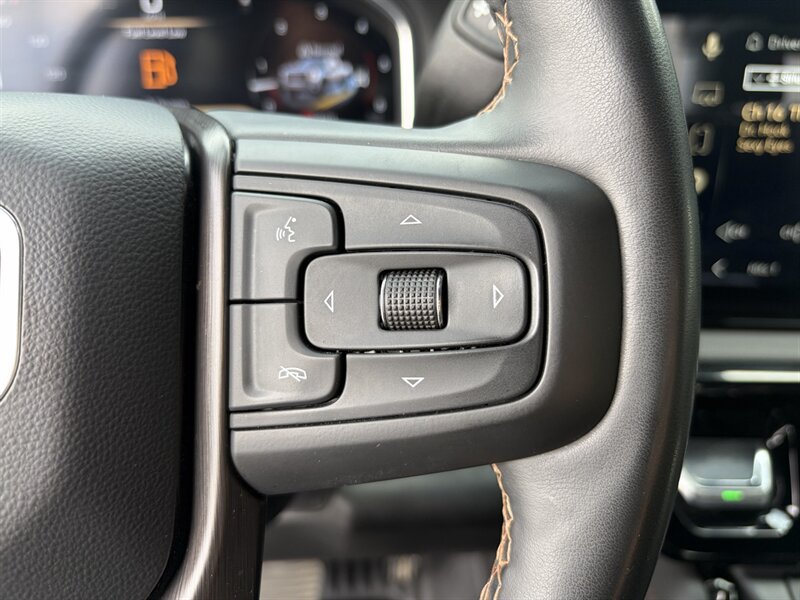 Used 2025 GMC Sierra 2500 AT4 AWD/4WD image 16