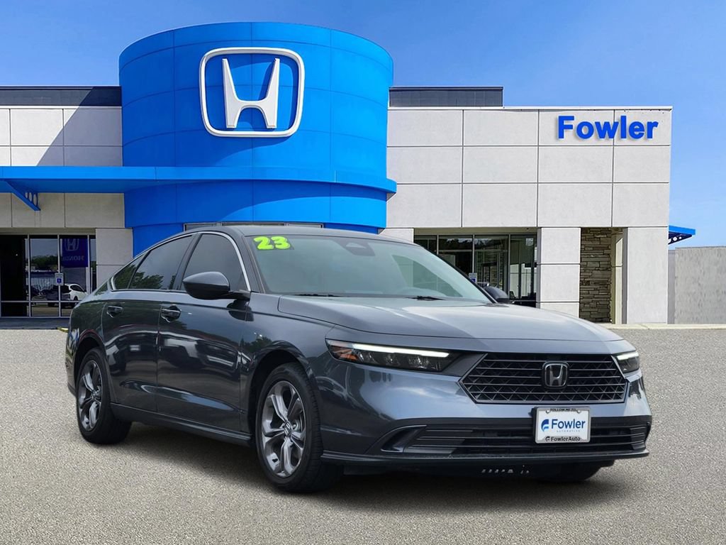Used 2023 Honda Accord EX image 2