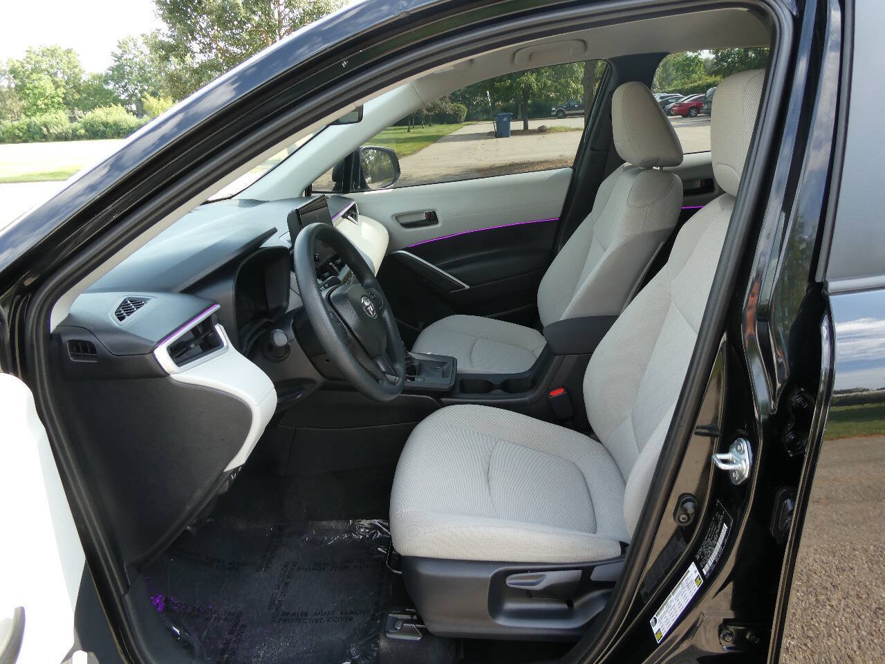 Used 2026 Toyota Corolla Cross L AWD/4WD image 9