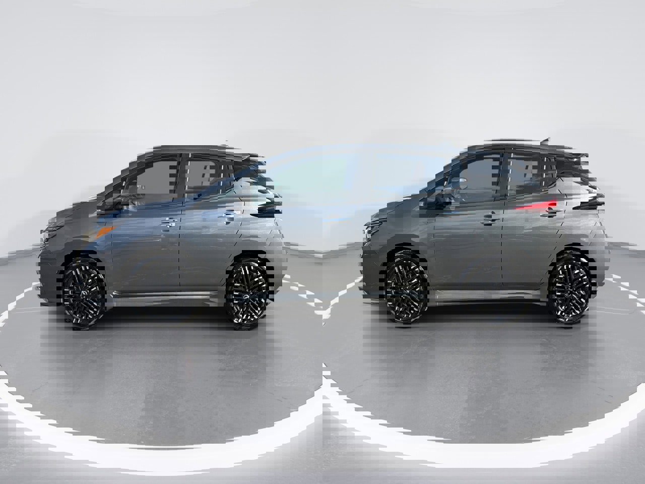 Used 2023 Nissan Leaf SV Plus image 5