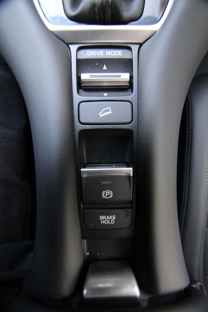 Used 2023 Honda HR-V EX-L image 26