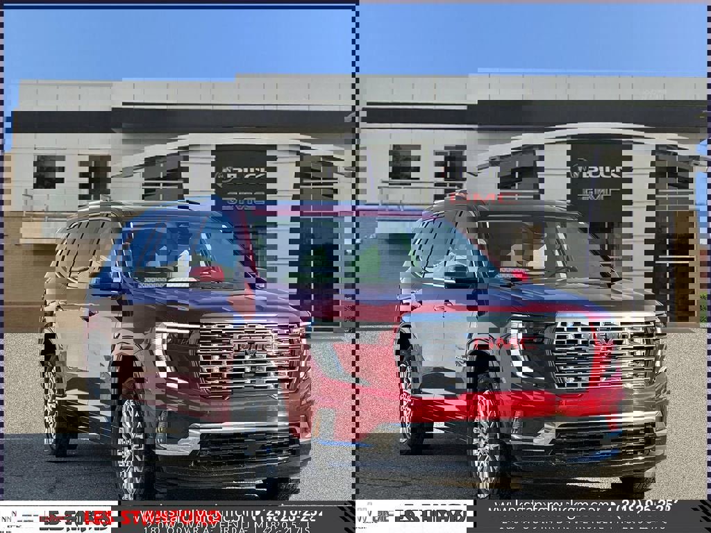 Used 2024 GMC Acadia Denali image 8