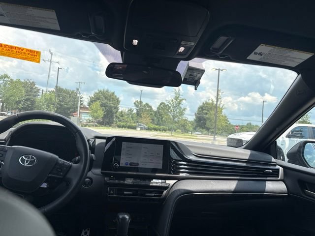 Used 2025 Toyota Camry SE FWD image 20