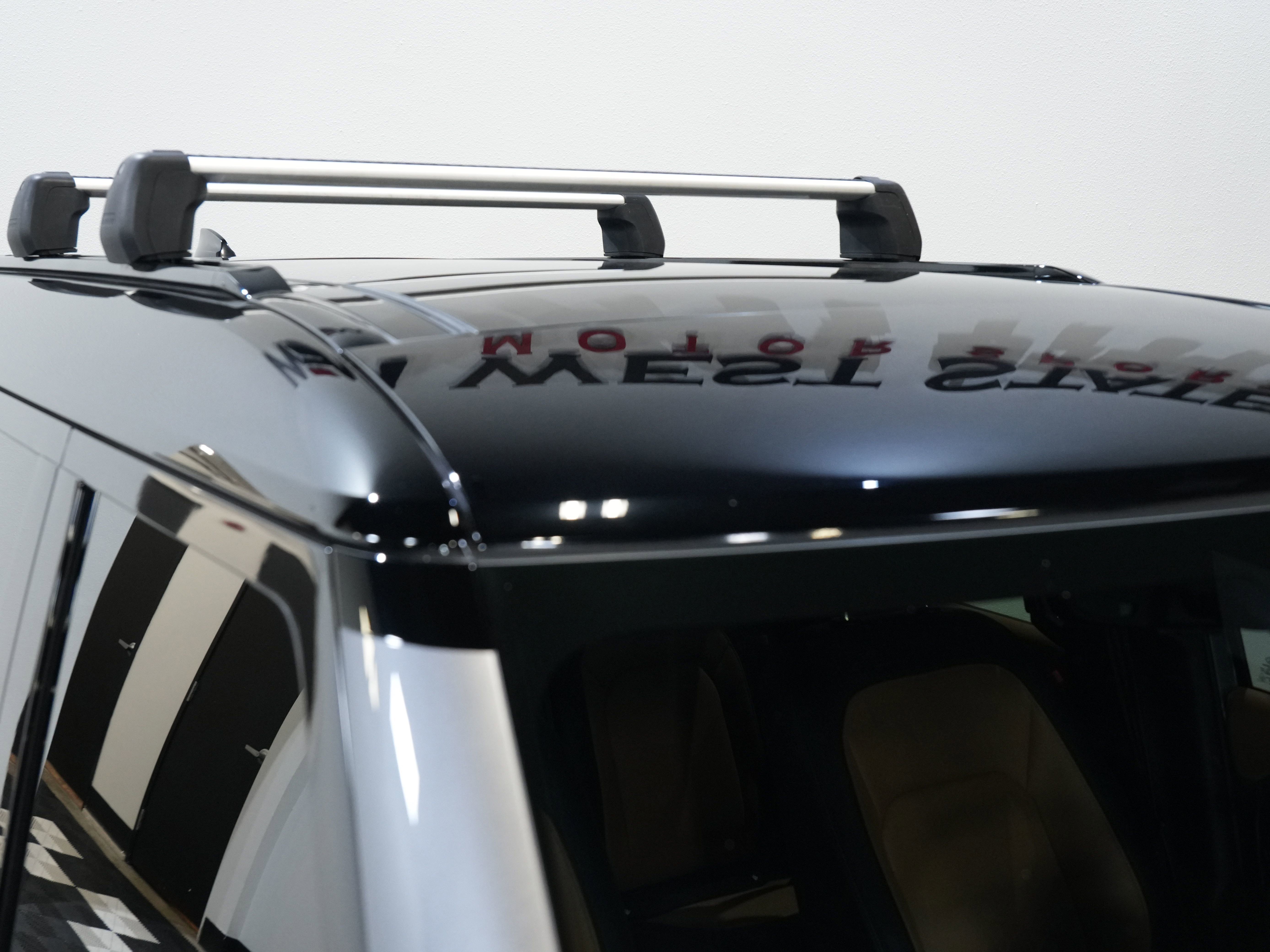 Used 2023 Land Rover Defender 130 X-Dynamic SE AWD/4WD image 13