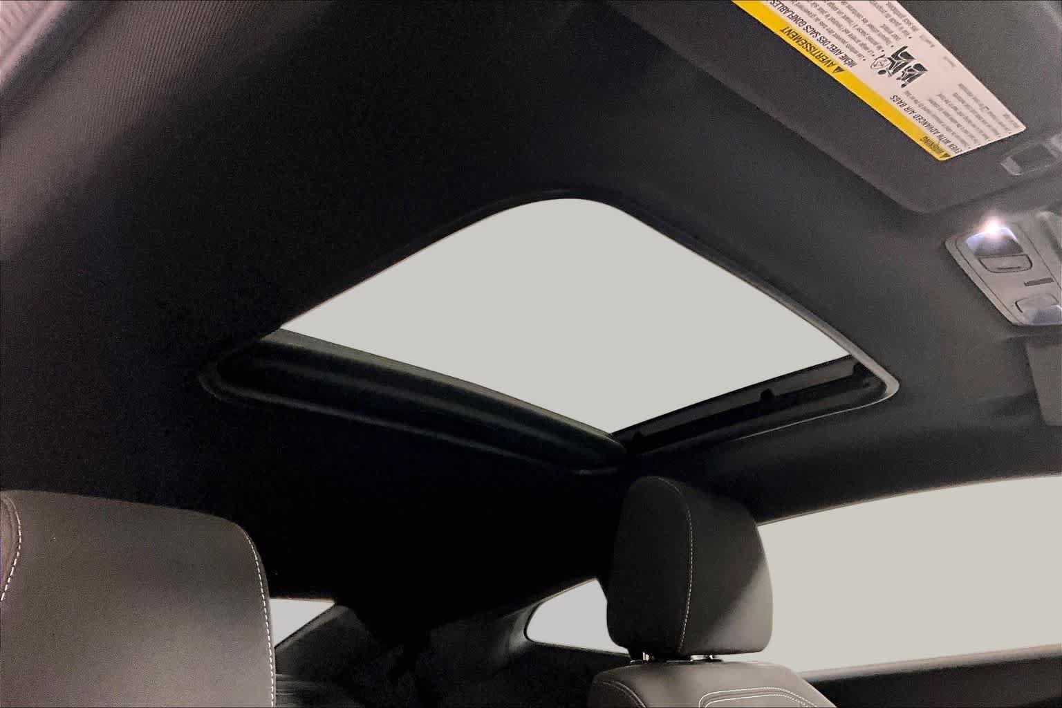 Used 2019 Chevrolet Camaro LT RWD image 13