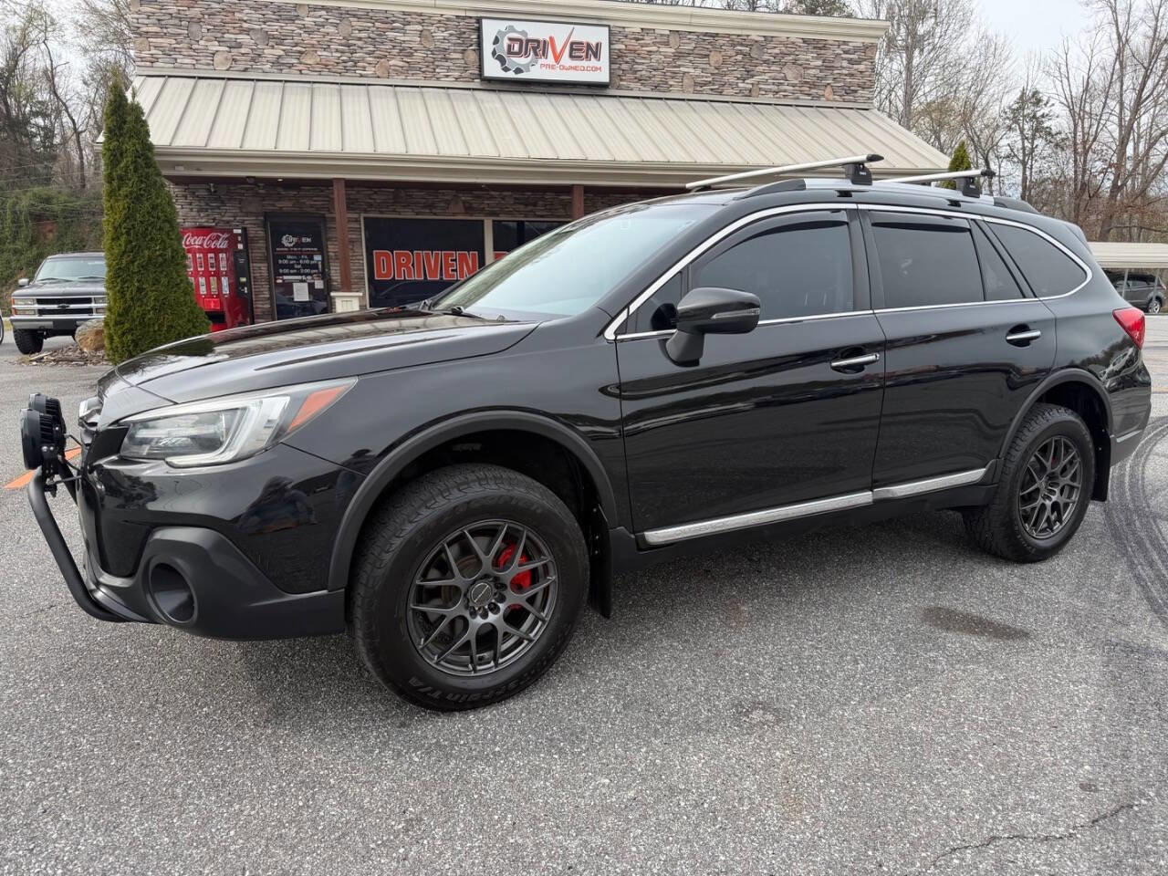 Used 2018 Subaru Outback 3.6R Touring w/ Popular Package #3 image 1