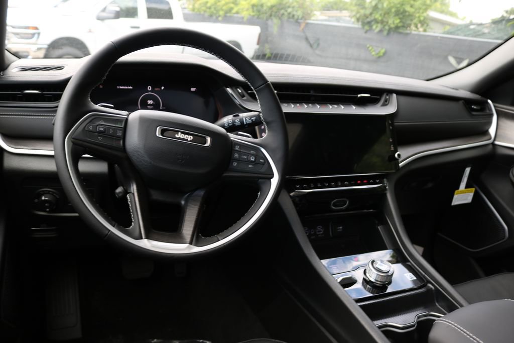 New 2026 Jeep Grand Cherokee Limited AWD/4WD image 14