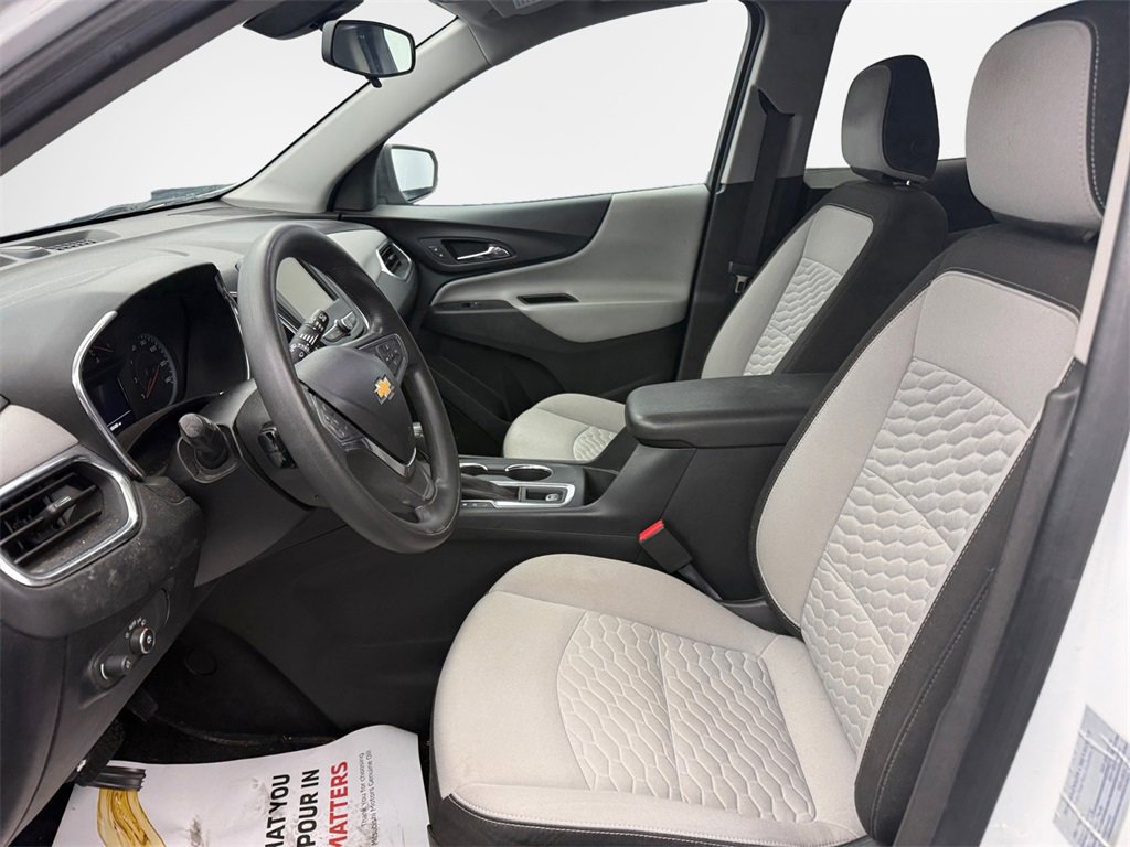 Used 2019 Chevrolet Equinox LS w/ LS Convenience Package image 12
