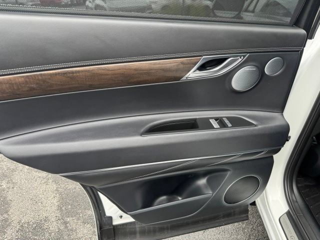 Certified 2025 Genesis GV80 2.5T Prestige AWD/4WD image 37
