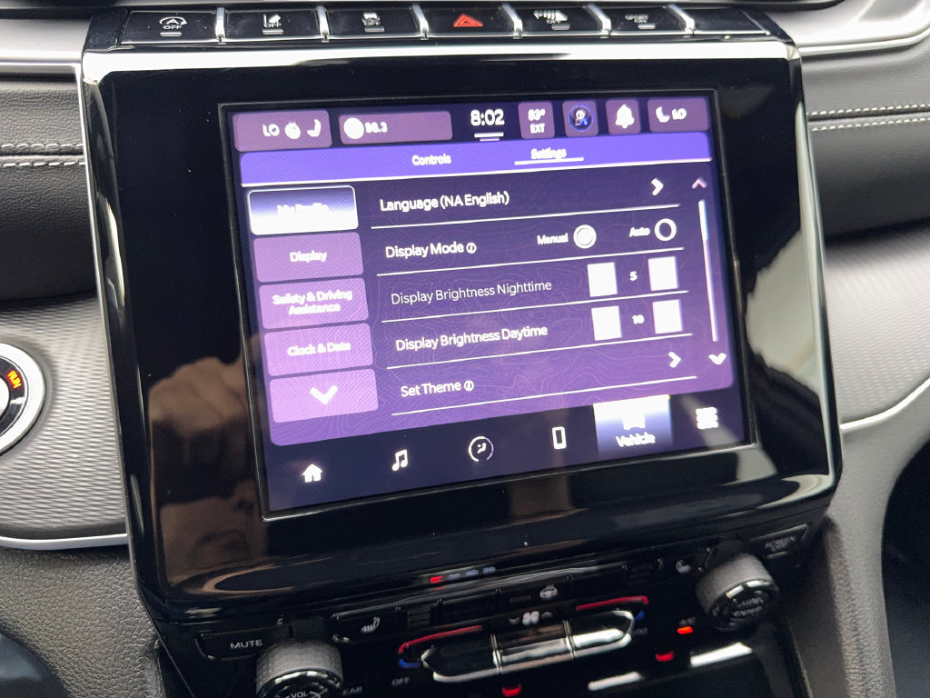 Used 2025 Jeep Grand Cherokee Altitude RWD image 65