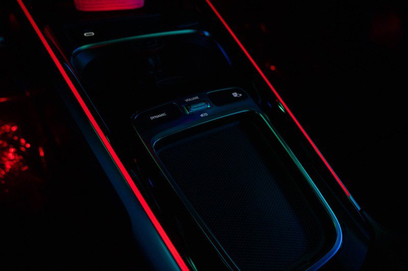 Certified 2025 Mercedes-Benz GLB 35 AMG 4MATIC image 31