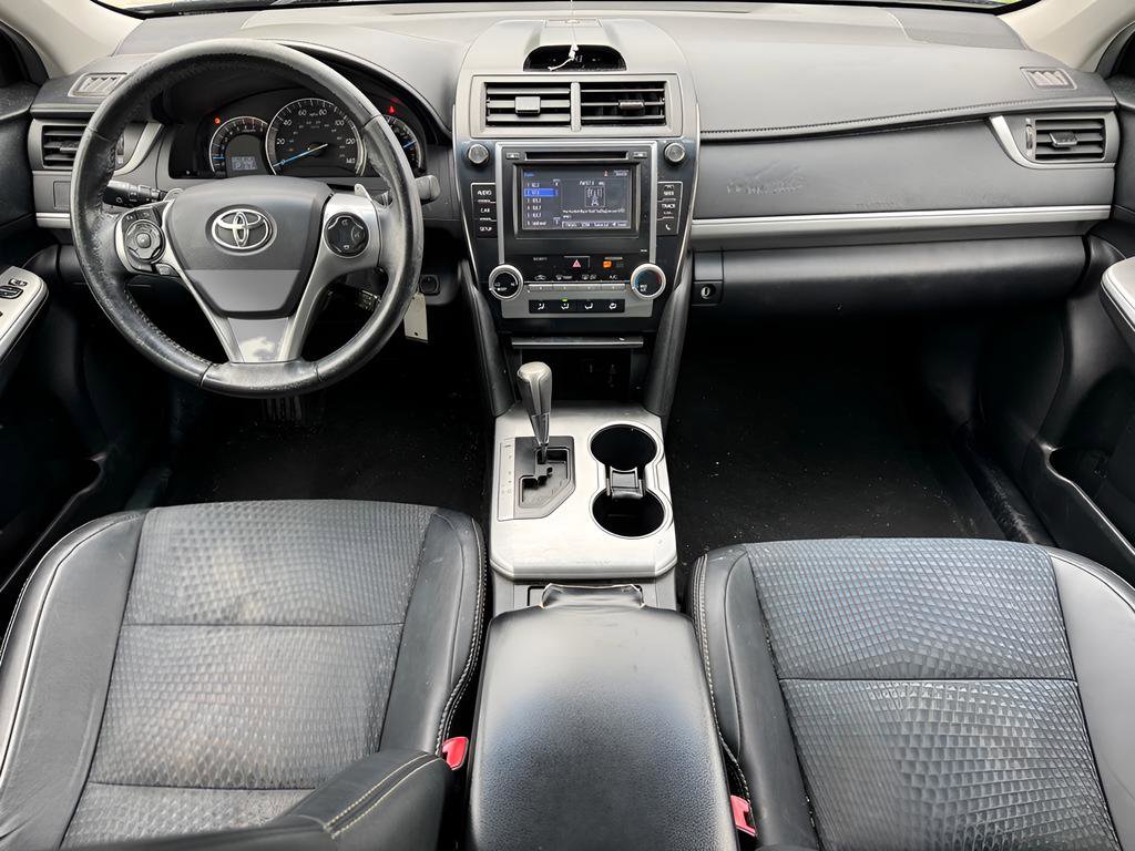 Used 2014 Toyota Camry SE FWD image 19