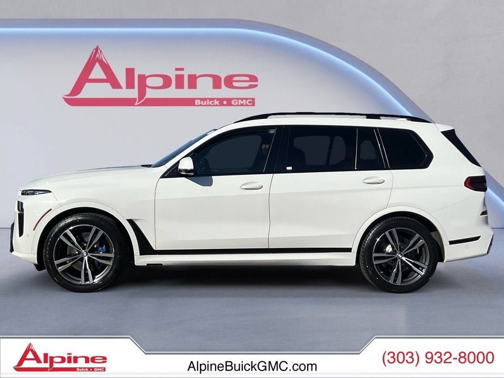 Used 2023 BMW X7 xDrive40i w/ M Sport Package AWD/4WD image 2