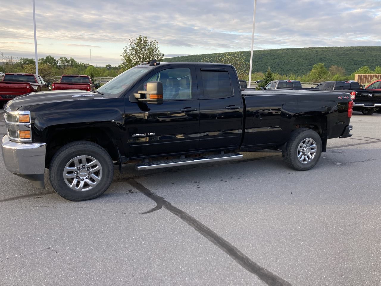 Used 2017 Chevrolet Silverado 3500 LT AWD/4WD image 4
