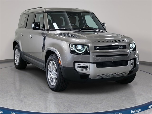 Used 2024 Land Rover Defender 110 S image 3