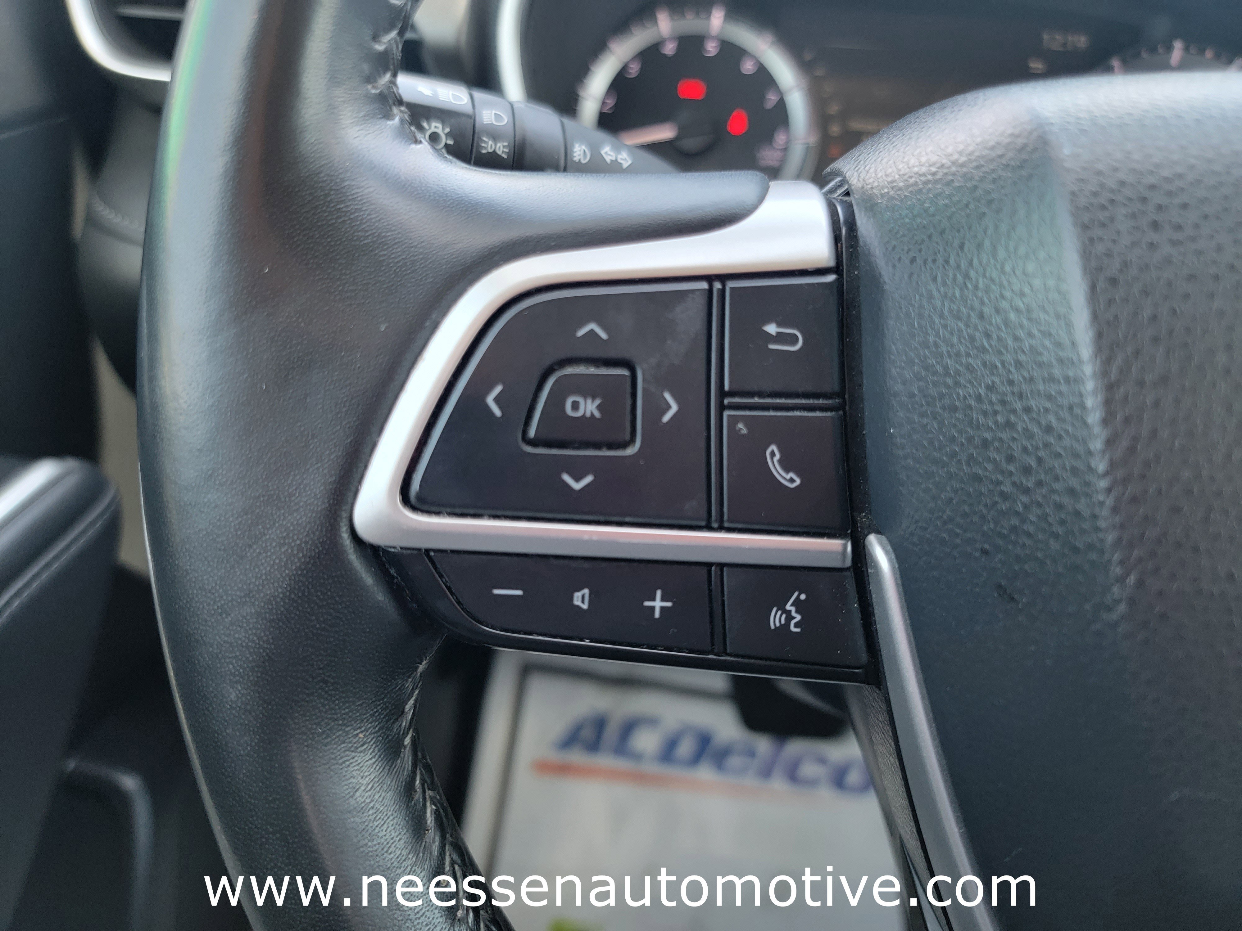 Used 2023 Toyota Highlander XLE image 20