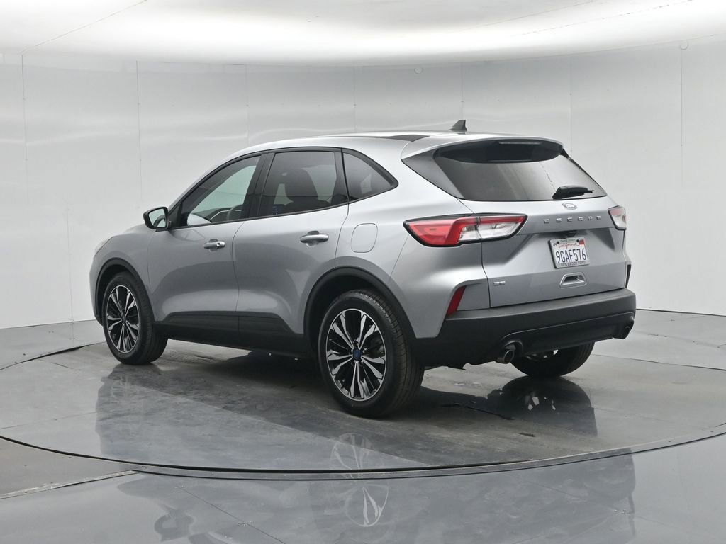 Certified 2022 Ford Escape SE w/ SE Sport Appearance Package image 7