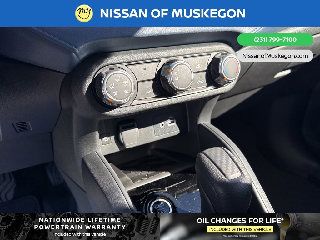 New 2025 Nissan Versa SV w/ Trunk Package image 21