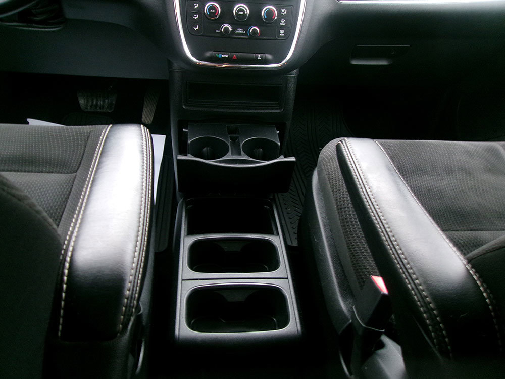 Used 2019 Dodge Grand Caravan SE image 15