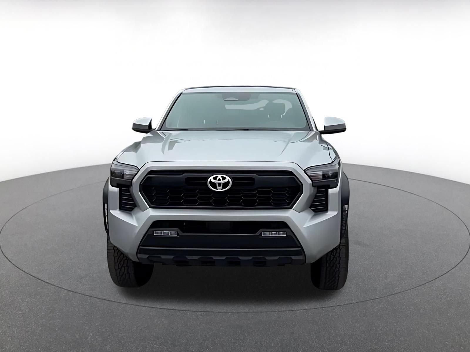 Used 2025 Toyota Tacoma TRD Off-Road AWD/4WD image 4