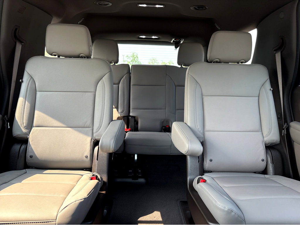 Used 2026 Chevrolet Tahoe LT w/ Comfort Package RWD image 6