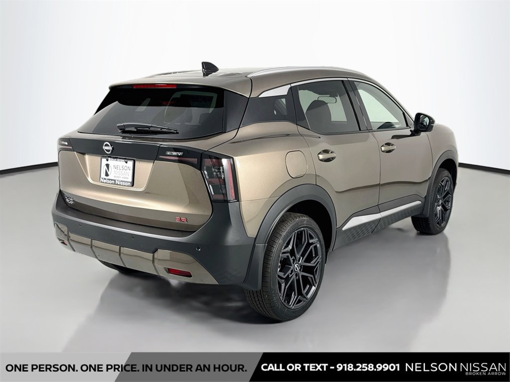 New 2026 Nissan Kicks SR FWD image 5
