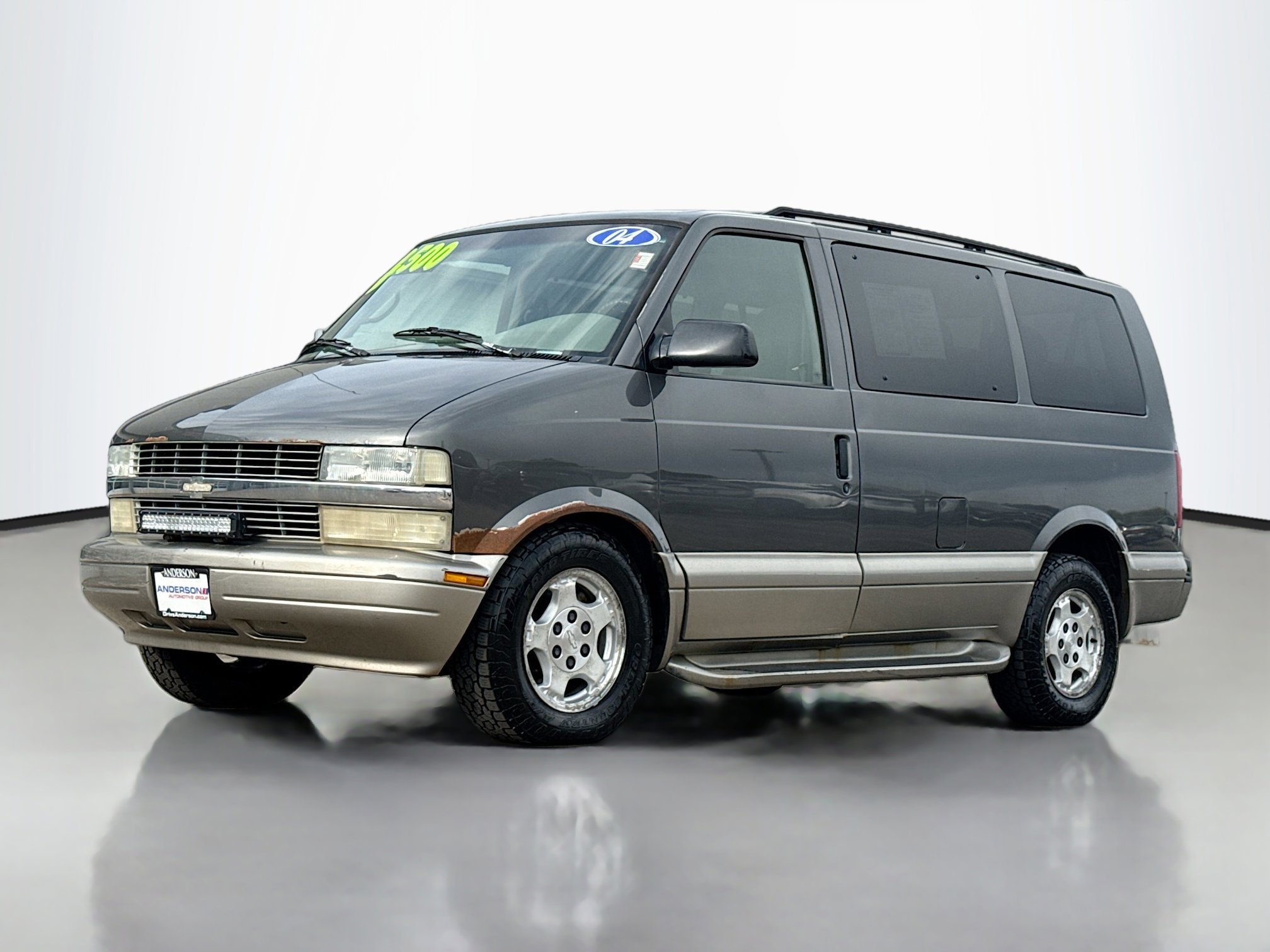 Used 2004 Chevrolet Astro Passenger AWD w/ LS Preferred Equipment Group image 12