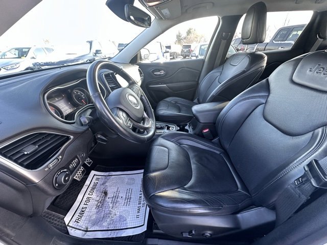 Used 2019 Jeep Cherokee Limited image 12