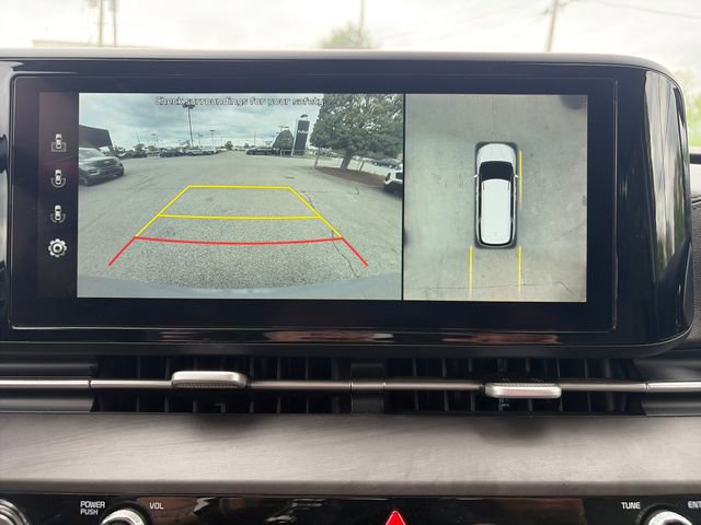 Used 2022 Kia Carnival SX FWD image 32