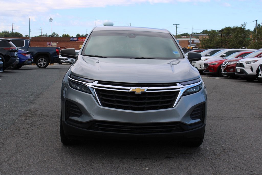 Used 2024 Chevrolet Equinox LS w/ Driver Confidence II Package FWD image 2