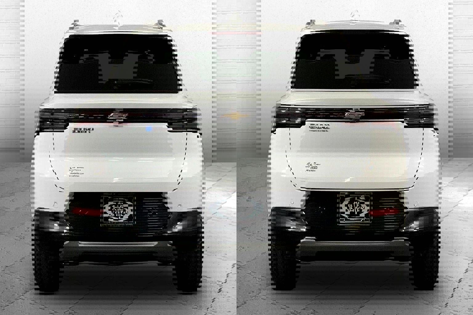 Used 2025 Chevrolet Equinox EV LT w/ Convenience Package FWD image 3