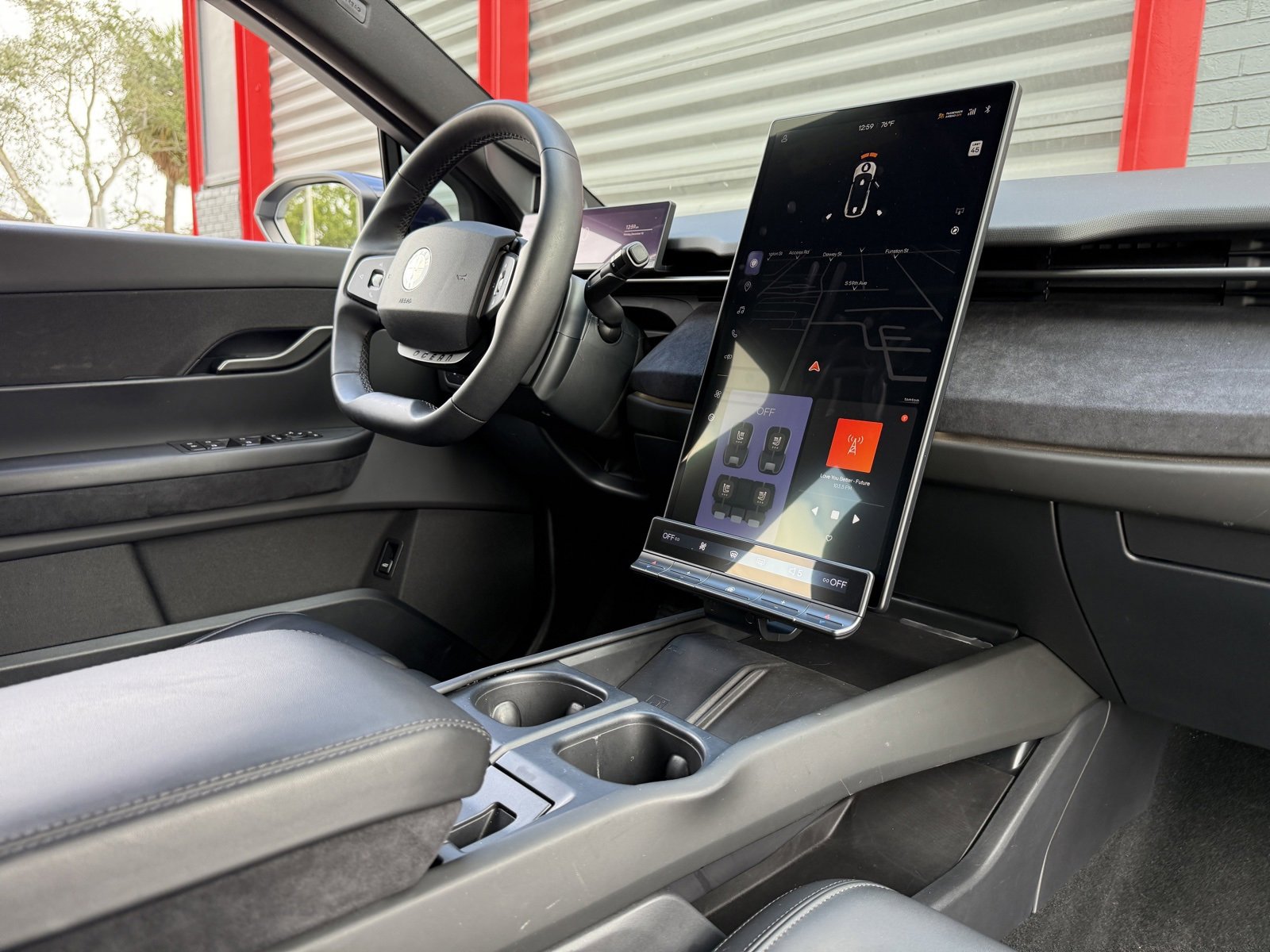 Used 2023 Fisker Ocean Extreme image 19